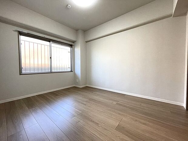 寝室は明るい空間となっています！子供部屋にも良さそうですね！ 