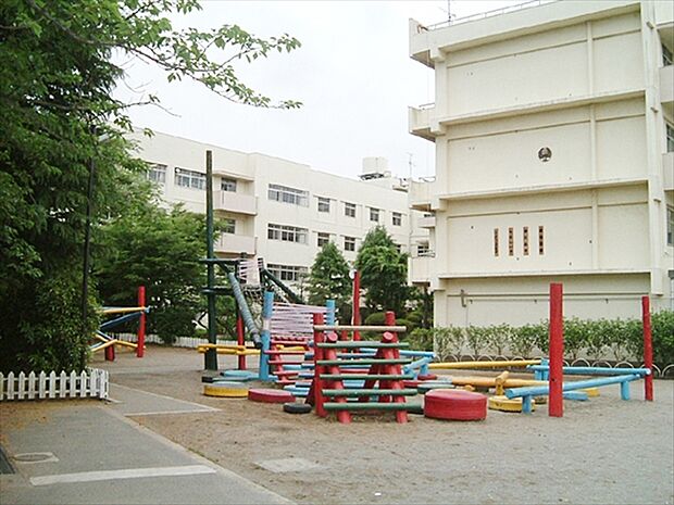 宮本小学校（420m）