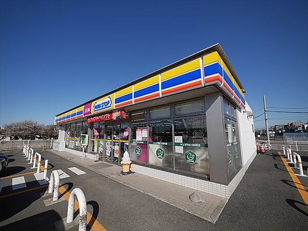ミニストップ市川東高校前店（465m）