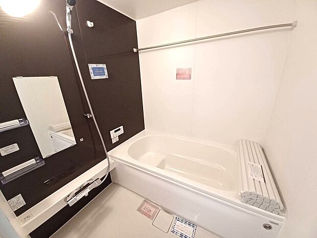 お手入れ簡単でキレイを保つ技術の数々が、家事の負担を減らしてくれます。暖かいお風呂でゆっくりと入浴し一日の疲れを癒す大切な空間をお過ごしください  