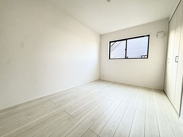 子供部屋は明るい空間となっています!寝室にも良さそうですね!