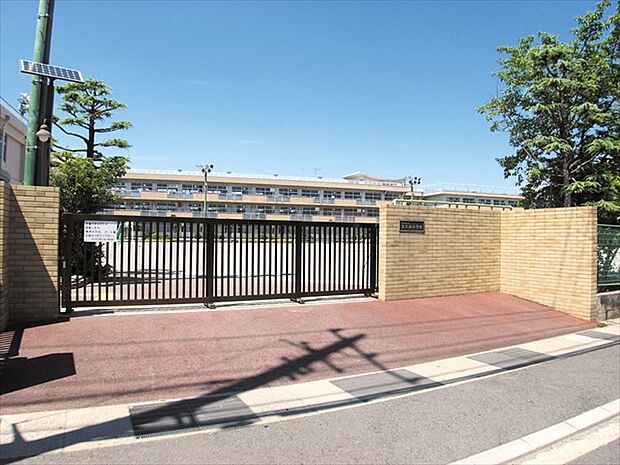 宮久保小学校（595m）
