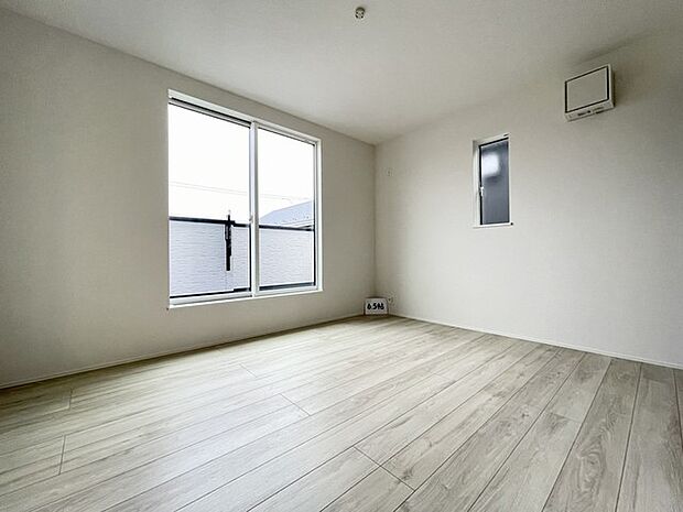 3号棟 洋室は明るい空間となっています!子供部屋にも良さそうですね!