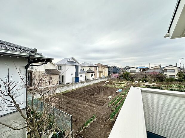 【1号棟】バルコニーからの眺望です