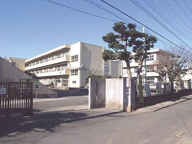 市川第三中学校（1700m）