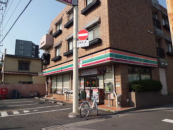 セブンイレブン松戸栗山店（355m）
