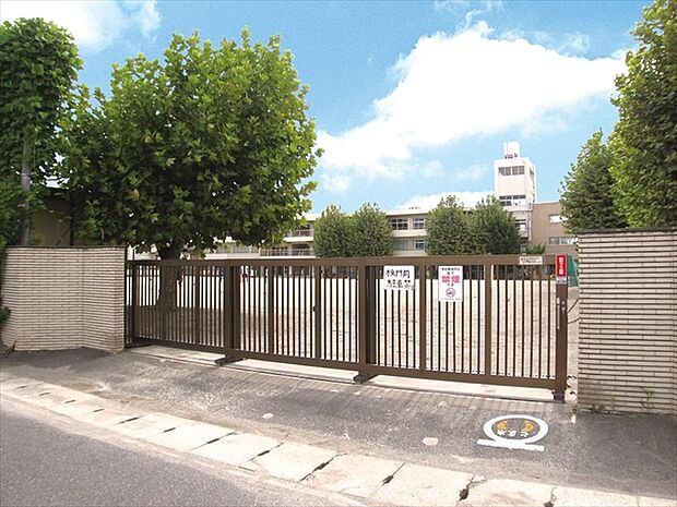 平田小学校（609m）