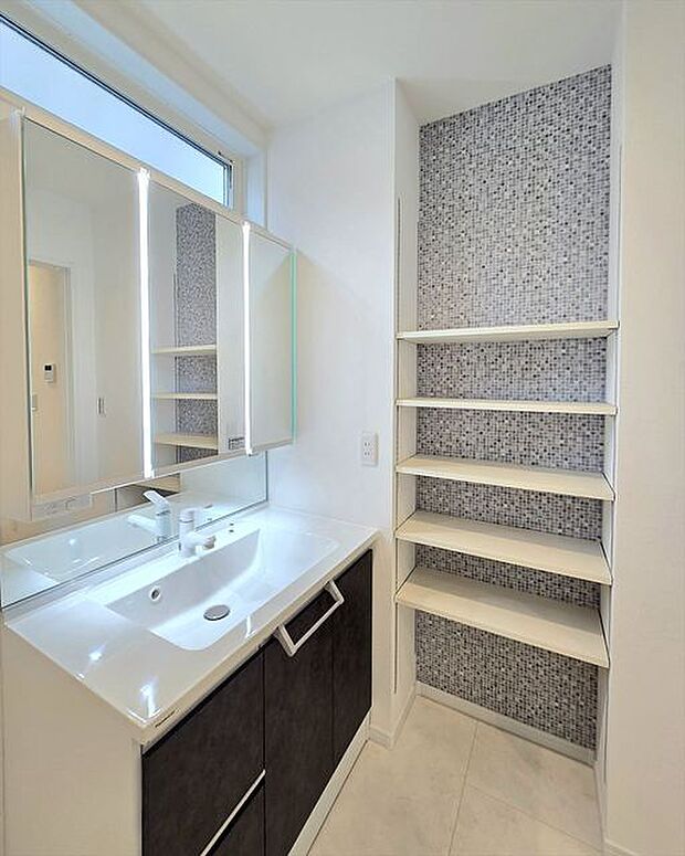 洗面※.施工例(実際とは設備仕様間取りなどが異なる場合がございますのでお近くのモデルルームにご案内致します。)