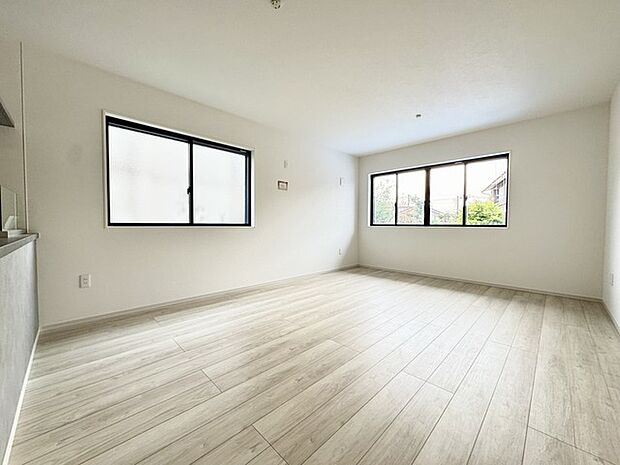 ご家族だんらんのスペースとなるダイニング。家具の配置がしやすい広さを確保しています!