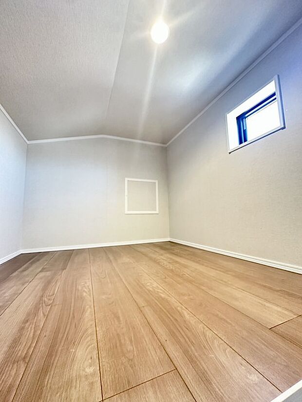 人気のロフト付きです! 荷物の収納はもちろん、お子様の遊び場や趣味のスペースとしても!