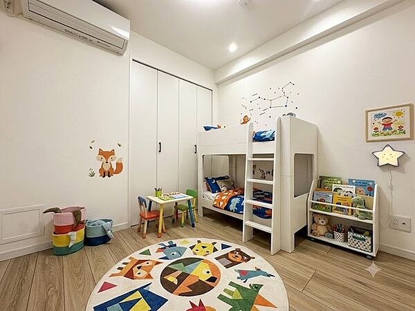 広すぎないスペース。 お子様のお部屋や書斎など、新居での生活の夢が膨らみますね！ ※家具はイメージです
