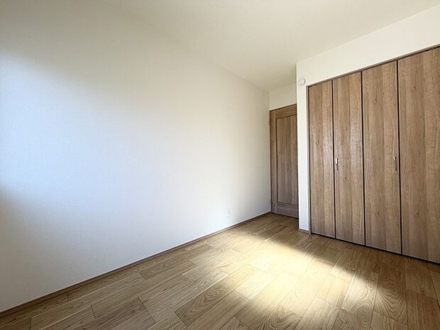 子供部屋は明るい空間となっています！寝室にも良さそうですね！ 