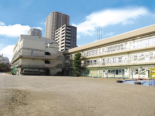 宮田小学校(762m)