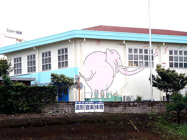 神明幼稚園（248m）