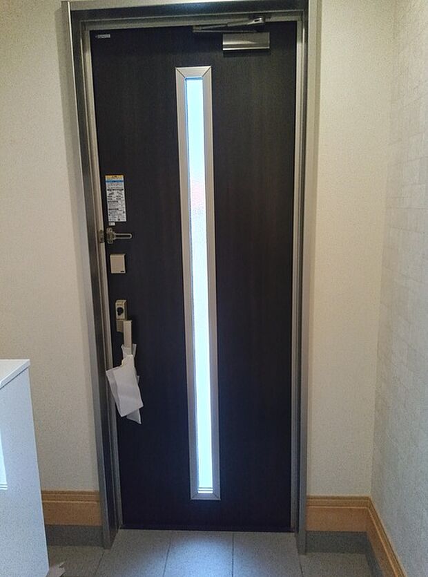 大型の下駄箱収納でお気に入りの靴もたっぷり収納できますね!