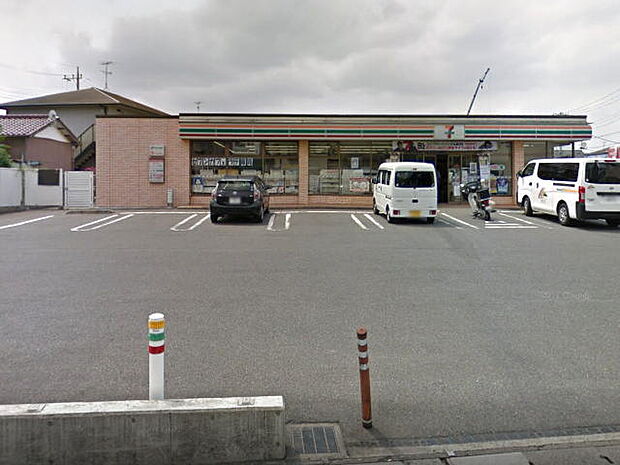 セブンイレブン鎌ケ谷道野辺中央4丁目店(85m)