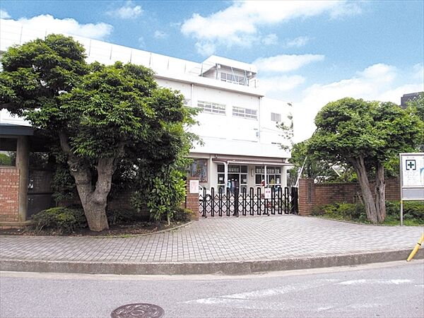 南行徳小学校（340m）