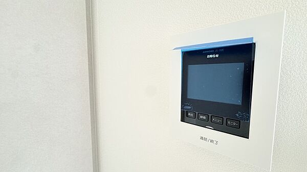 住民以外の来訪者が勝手にマンションの敷地内に立ち入ることを防ぎます。