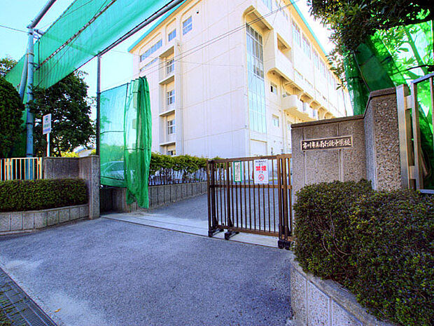 南行徳中学校(340m)