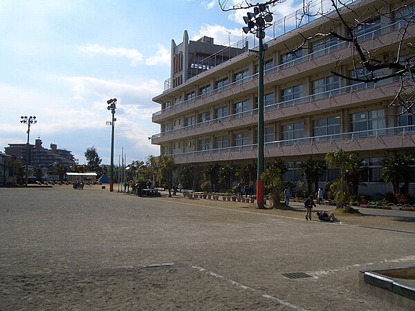 曽谷小学校