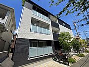 塚本駅より徒歩10分 築5年3ヶ月 3階建の賃貸物件