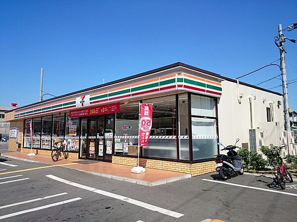 画像28:セブンイレブン八尾太田新町4丁目店(コンビニ)まで801m