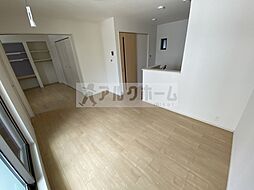 ヴァイオレットガーデン 2階1LDKのリビング/ダイニング