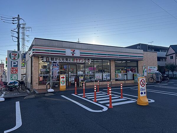 セブンイレブン葛飾鎌倉2丁目店 徒歩3分。 220m