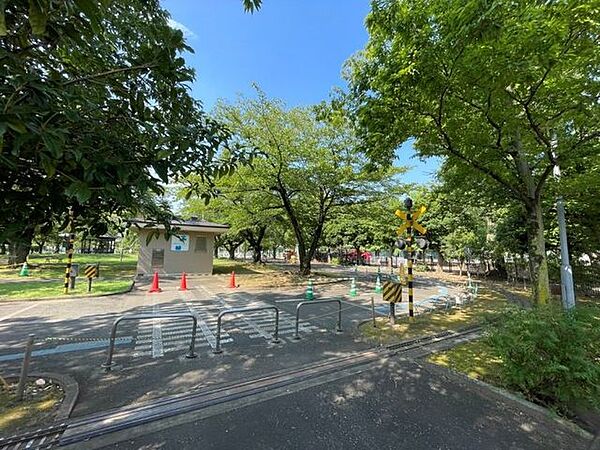 北鹿浜公園 500m