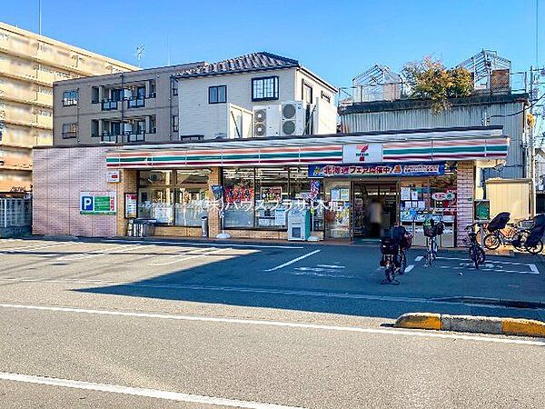 セブンイレブン足立梅田2丁目店 徒歩5分。 340m