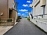 その他：前面道路含む外観