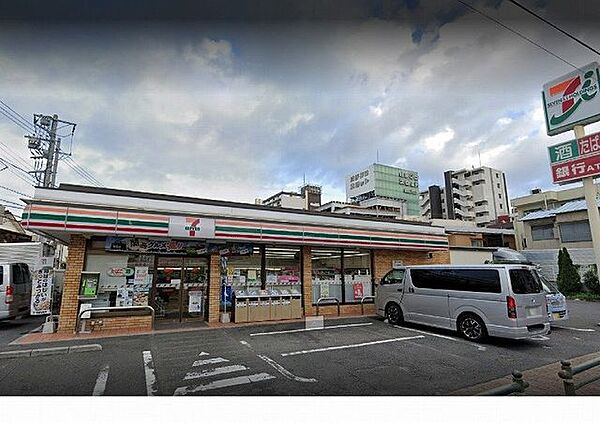セブンイレブン足立西新井本町店 徒歩2分。 110m