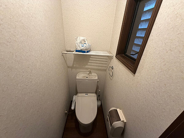 トイレは2か所あり