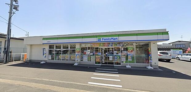 ファミリーマート泉向陽台店　約450m