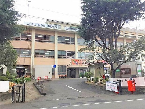 塩竈市役所 徒歩20分。 1540m