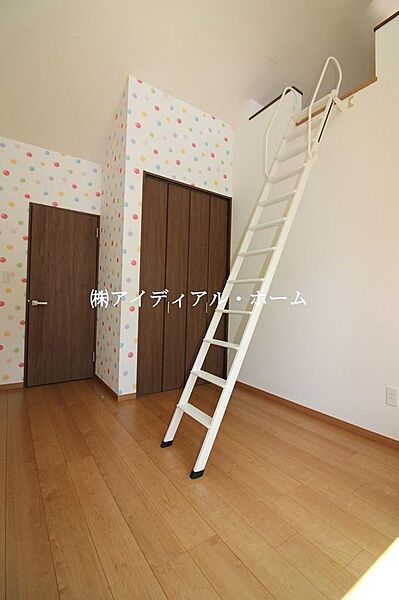 ロフト付き洋室：6.0帖