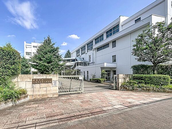 お子様の通学も安心！教育施設が身近に揃うロケーション