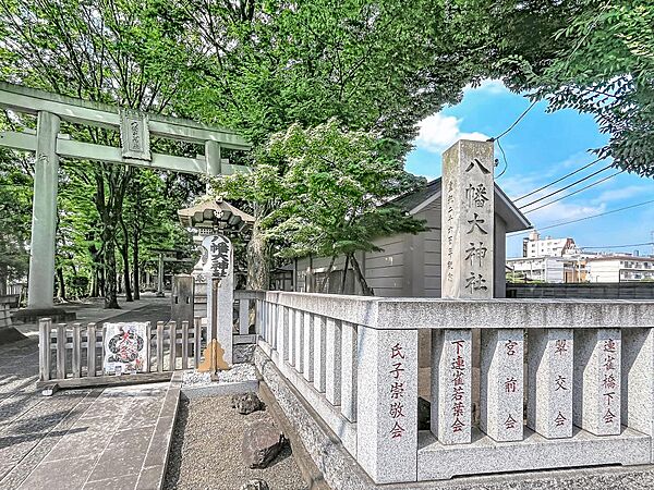 豊かな緑と歴史を感じる、穏やかな住環境