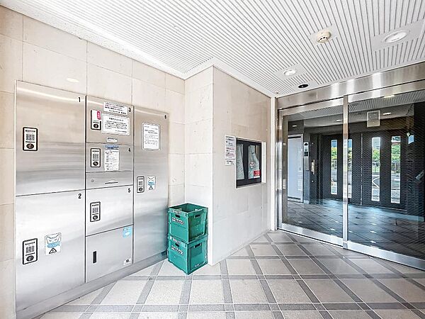 不在時でも荷物を受け取れる便利な宅配ボックス
