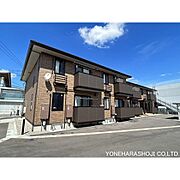 砺波駅より徒歩11分 築3年7ヶ月 2階建の賃貸物件