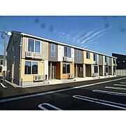 油田駅より徒歩7分 築6年10ヶ月 2階建の賃貸物件