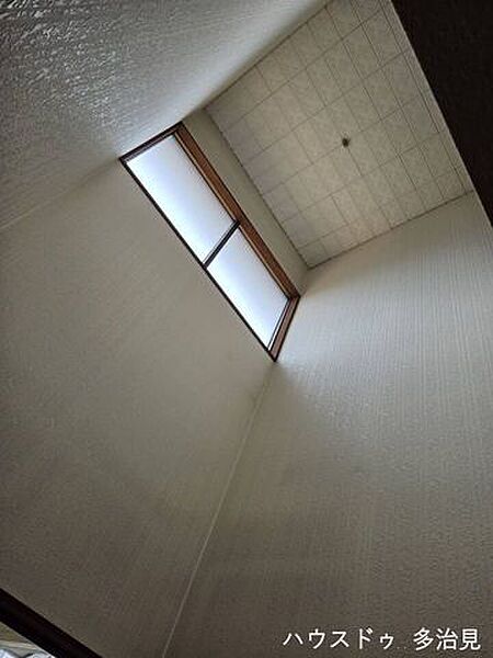 玄関の吹抜けです