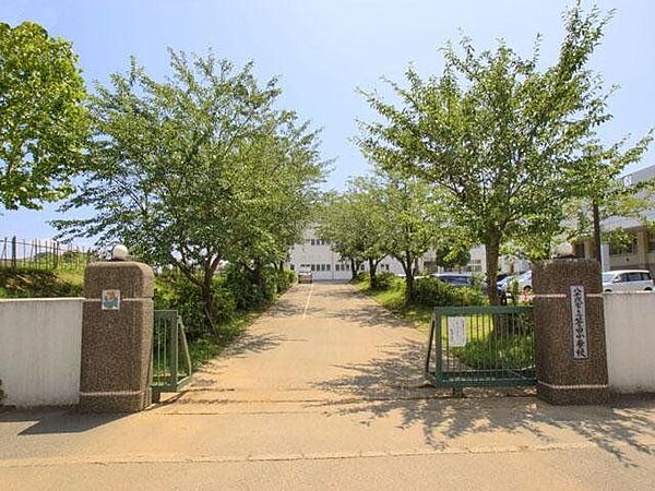 八千代市立萱田小学校　6分463m