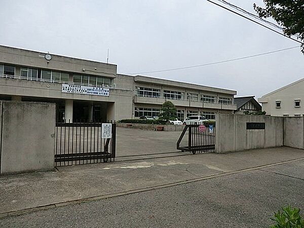 印西市立木刈中学校　4分282ｍ