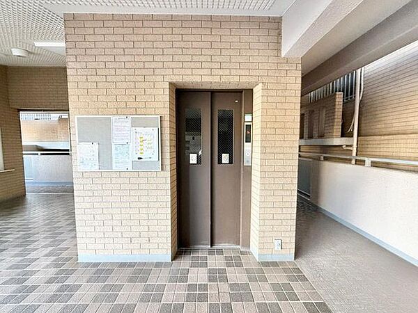 エレベーター付きでお子様からお年寄りまでお荷物があっても安心
