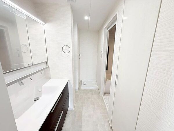 収納の多さや水回りの動線など、毎日使う場所だからこそ、実物を見て確かめて下さい。