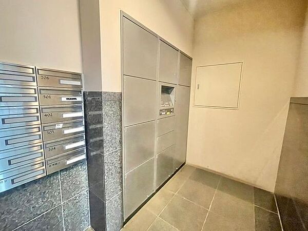仕事の日でも楽しみなお荷物を受け取る事が出来ます。