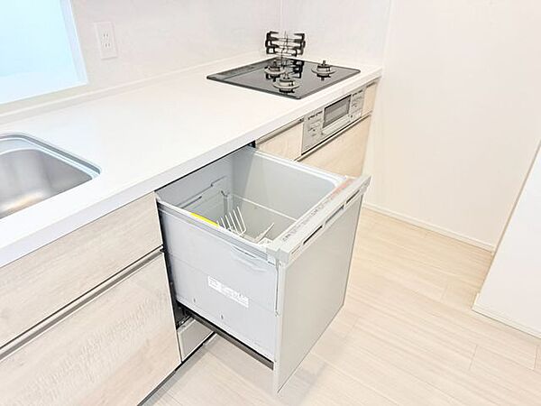 立って、振り向いて、動いてみてください。料理する自分を想像すると実感がわきますよ。