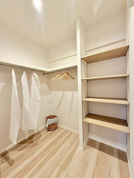 「どれぐらい入る？」を体感するには現地が一番。実際に中を覗いてみて下さい。