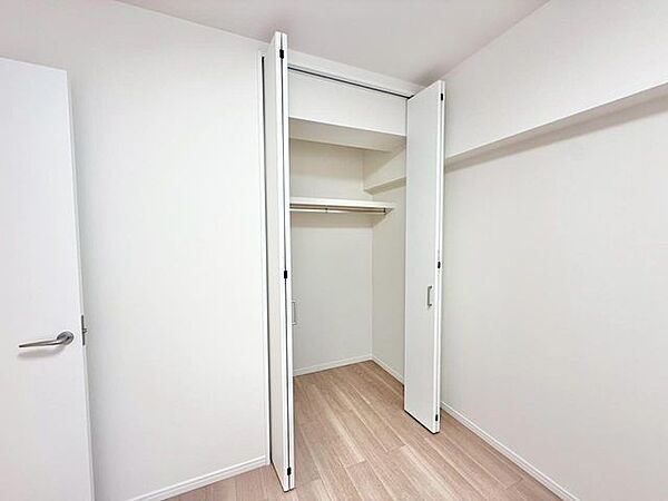「どれぐらい入る？」を体感するには現地が一番。実際に中を覗いてみて下さい。